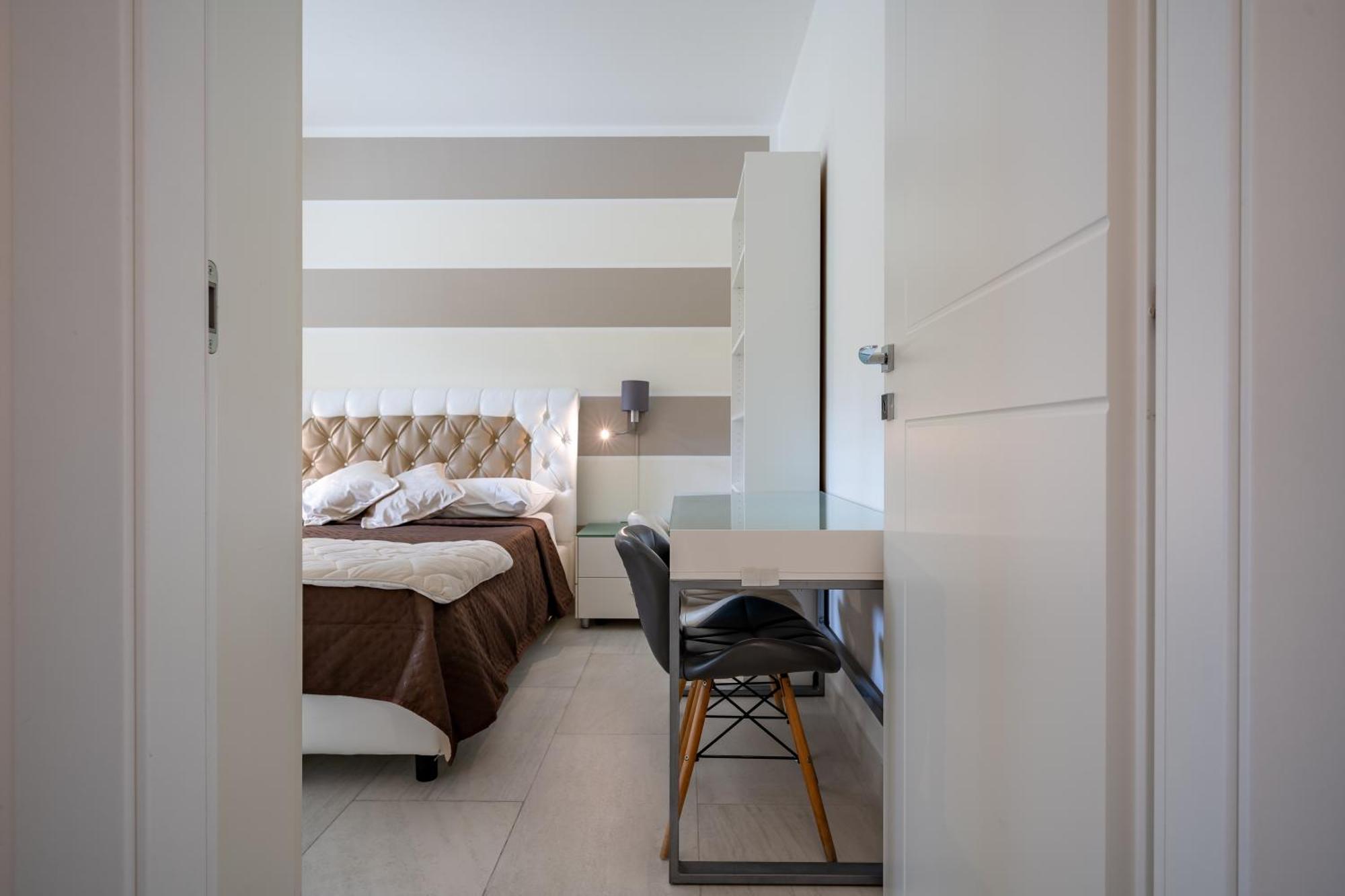 Kalbia Apartment Or Rooms Renovated, Functional, Intimate And More Кальяри Экстерьер фото